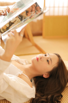 《卖保险套的女销售》